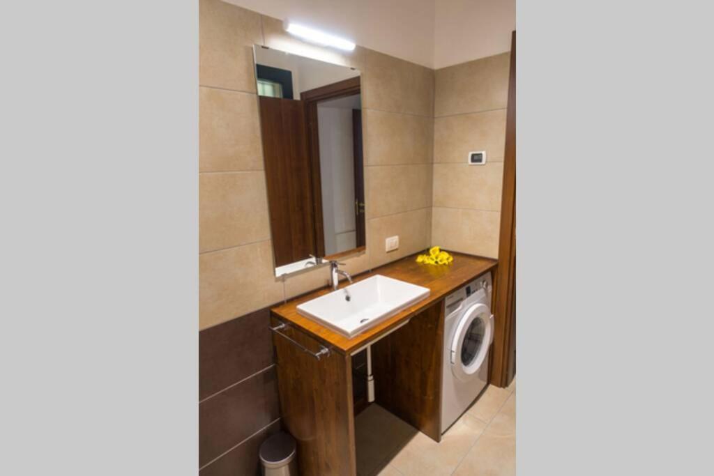 Apartment Victoria, Cozy Studio Flat Near Leonardo Academy Sesto Calende Extérieur photo